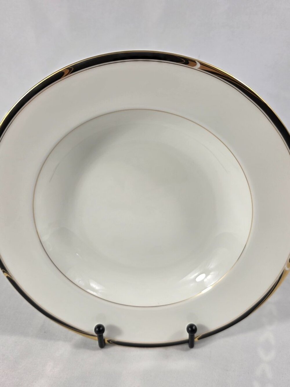 ONE Mikasa Academy Bone China Rim Soup Bowl White with Black & Gold Band NEW